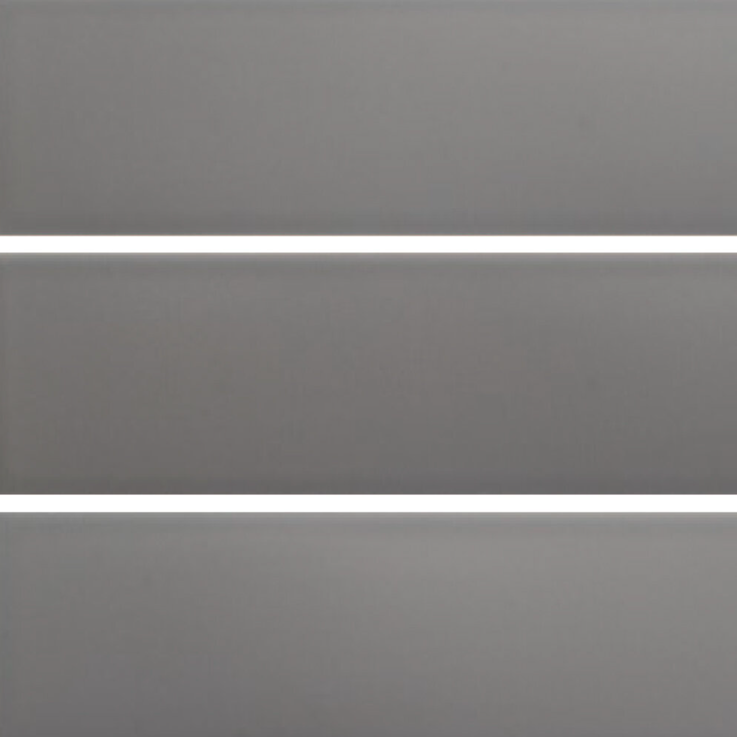 Three horizontal Pigmento - Fango panels in gray, separated by thin white lines, create a simple, modern, and minimalistic design.